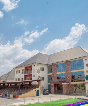 Nursery & Primary School | Hallel College